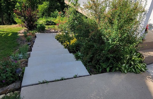 Dubuque Apartment | Private entrance/space. Peaceful getaway. Close to events.