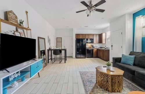 Mesa House | Private Entry Guest Suite by AZ Athletic Grounds - 1 BD + 1 BA - Sleeps 4