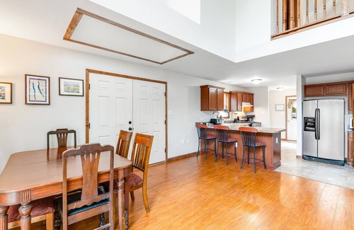 Middlesex House | Private escape with hot tub, large deck, game room, scenic views & fast WiFi