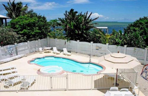 Cudjoe Key Villa | Private Estate Pool Ocean View 20 minutes to Key West