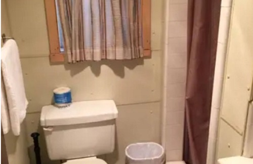 West Yellowstone Cabin | Private Family Cabin, 2bd/1ba, Park 520 Hotel @