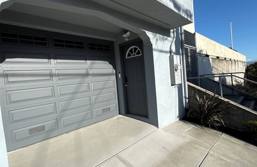 Forest Hill House | Private First Floor 2-bedroom space in San Francisco