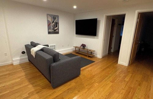 Forest Hill House | Private First Floor 2-bedroom space in San Francisco