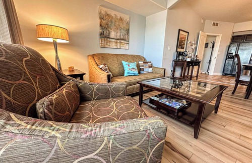 Lake Ozark Condo | Private Four Season Condo (2BED/2BATH/2 Balconies-Pool, Hottub, Golf, Spa, Marina-6PP)
