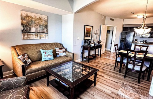 Lake Ozark Condo | Private Four Season Condo (2BED/2BATH/2 Balconies-Pool, Hottub, Golf, Spa, Marina-6PP)