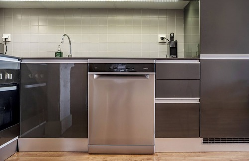 Uniao de Freguesias do Centro Apartment | Private Garden in Porto City Center