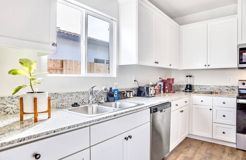 Pumpkin Center House | Private Getaway 15 Minutes to Downtown Bakersfield!