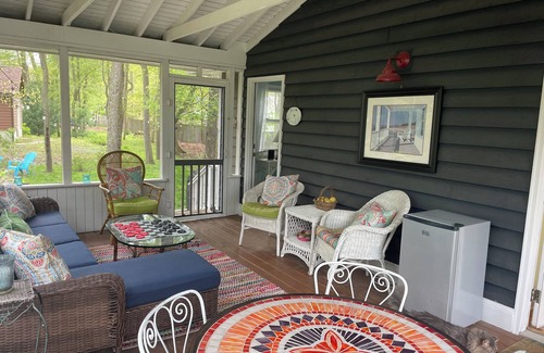 Union Pier House | Private Gowdy Beach Rights on Lake Michigan