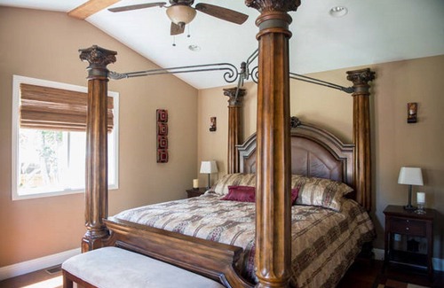 Fallbrook House | Private Guest House In The Country - Hidden Cove