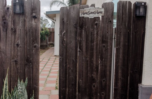 Mira Mesa House | Private Guest Suite in Mira Mesa w/Own Entrance, Kitchen & Bath