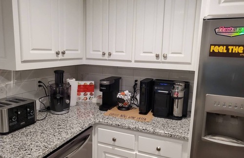 Auburn House | Private Guest Suite w/amenities