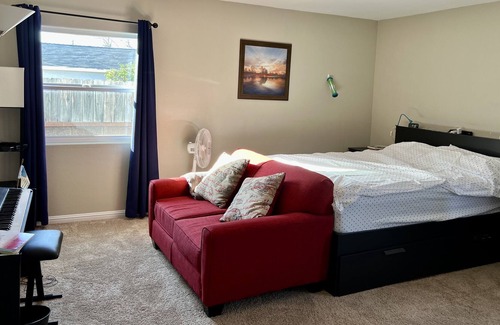 Gardena House | Private Guest Suite with private bath and kitchen near beach, LA downtown
