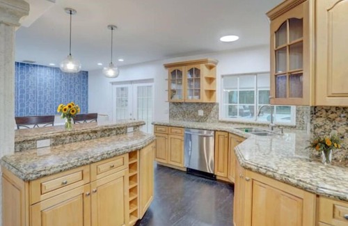 Central Oakland Park House | Private Heated Pool~ Near Beach~ 2 Full homes