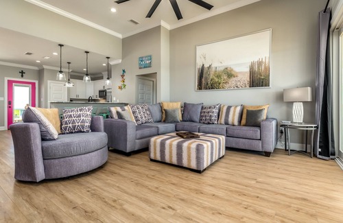 Dauphin Island House | Private Heated Saltwater Pool! Beach Volleyball Pit! - This is Heaven