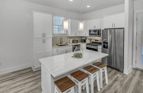 Dune Allen Beach House | Private *Heated Pool/Free Golf Cart/Pet Friendly/7Outdoor Spaces/Pool table/Walk to beach/Sleeps 14