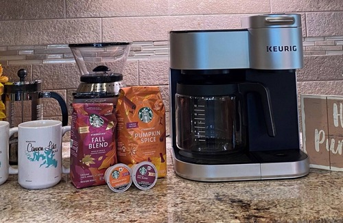 Canyon Lake Villa | Private High-End Resort. 1-Story. Heated Pool + Huge HotTub, GameRoom, Fireplace