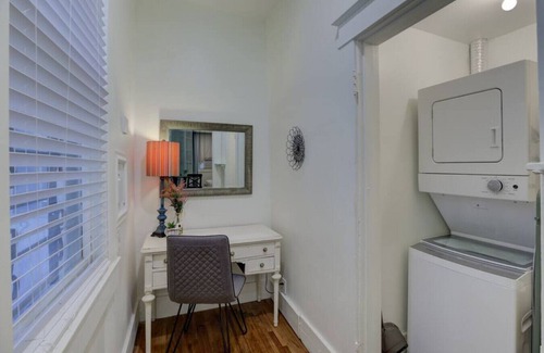 Midtown Apartment | Private Historic Studio from the year 1900!