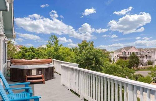 Ocean Sands House | Private Home 5min walk to Beach with Top Deck Spa