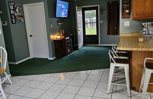 Satsuma House | Private Home and Dock on Dunns Creek!nSportsman's paradise, hosted by Sportsman.