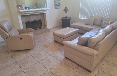 La Quinta House | Private home in Greater Palm Springs City La Quinta With Salt Water Pool and Spa