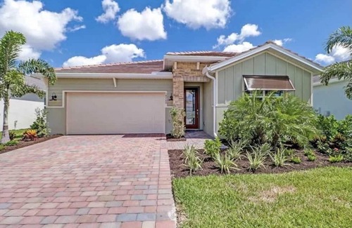 Naples House | Private home in highly sought after Naples Reserve, loaded with ammenities!