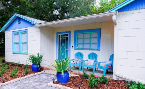 Ocala House | Private Home in Ocala with Fenced Yard, Piano, Central Location, Pets Welcome