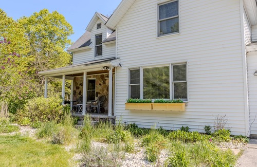 Suttons Bay House | Private home in Suttons Bay