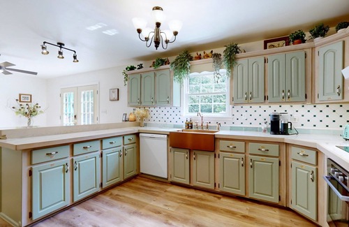 Ashland City House | Private home in the woods 25 min to Nashville!