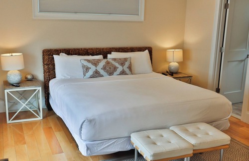 Fifth Ward Condo | Private Home Near Beaches, Mansions, Ocean Drive