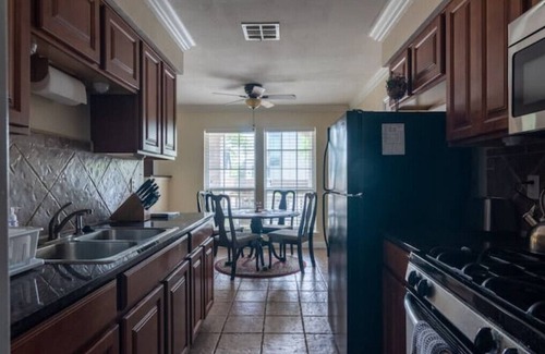 Holly House | Private Home Near Downtown, Lake, Trails, and Venues in Trendy East Austin.