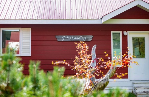 Soldotna House | Private Home on the Kenai River at Gull's Landing