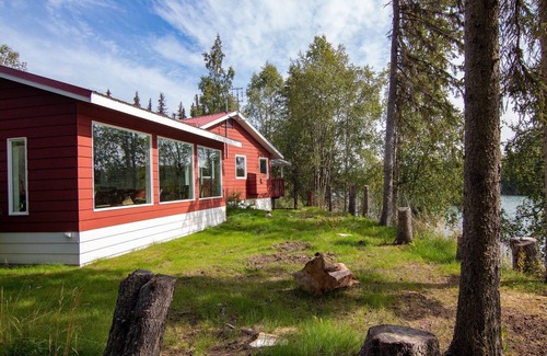 Soldotna House | Private Home on the Kenai River at Gull's Landing