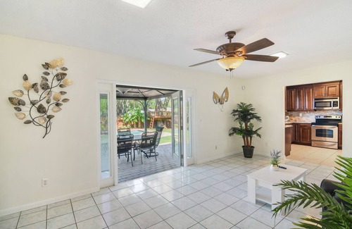 Greater Northdale House | Private Home - Pool & Game Room