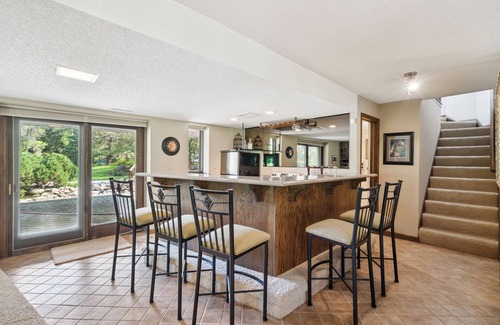 Jordan House | Private Home Retreat - Family-friendly, Spacious Getaway, Close to Attractions