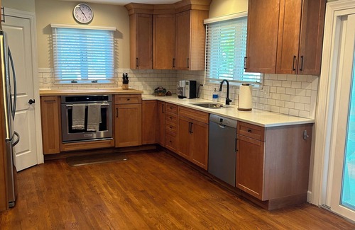 Saratoga Springs House | Private home TWO BLOCKS from Saratoga Race Track with fenced in backyard