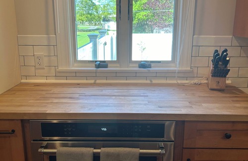 Saratoga Springs House | Private home TWO BLOCKS from Saratoga Race Track with fenced in backyard