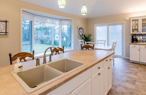 Fort Wayne House | PRIVATE HOME WITH GRAND KITCHEN IN FORT WAYNE