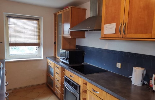 Cergy House | Private homestay CERGY