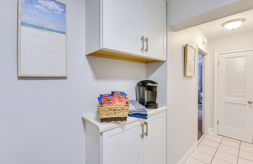 Ocean City Apartment | Private Hot Tub: Fort Walton Beach Bungalow!