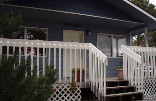 Westport House | Private hot tub, 2 bedrooms and a short walk to the beach