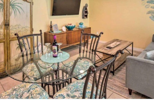 Pensacola Apartment | Private Hot Tub and Stock Tank Pool!! Perfect for 2! 8 mi to Johnson Beach