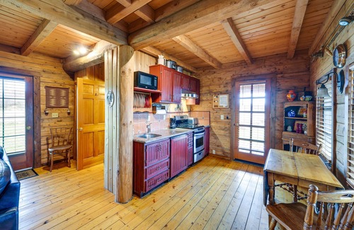 Sequim Cabin | Private Hot Tub: 'Blue Sky Cabin' in Sequim