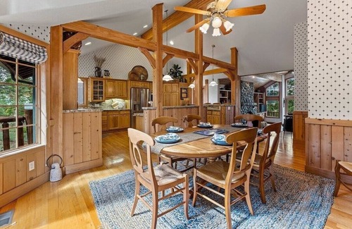 Truckee Cabin | Private Hot Tub, Second Living Room, Martis Valley Views, HOA Amenity Access, on the Shuttle Route!