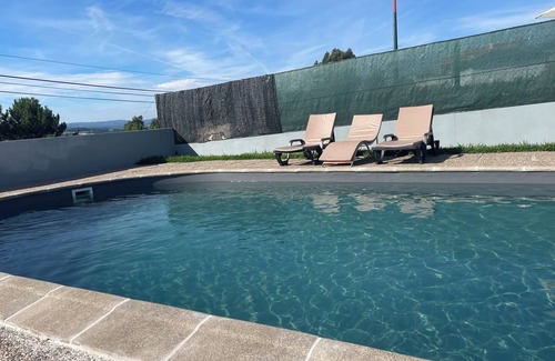 Varzea da Ovelha e Aliviada House | Private House with Pool