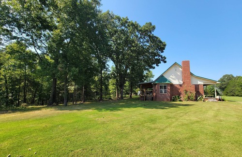 Saint Joe House | Private house 20 minutes from Tyler Bend access on the Buffalo National River.