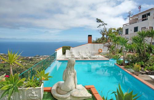 Canico Resort | Private House Bungalows Mountain