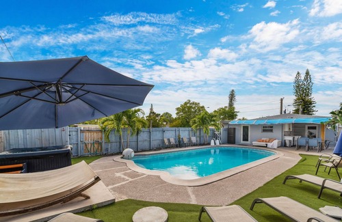 Central Fort Lauderdale House | Private House Center of Ft Lauderdale Great Pool