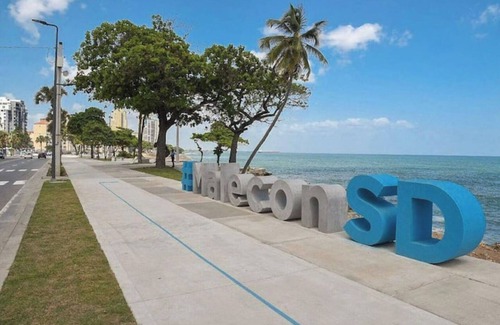 Santo Domingo House | PRIVATE HOUSE+HEATED POOL+BBQ+A/C+WIFI+HOT WATER+PET FRIENDLY, IN SANTO DOMINGO
