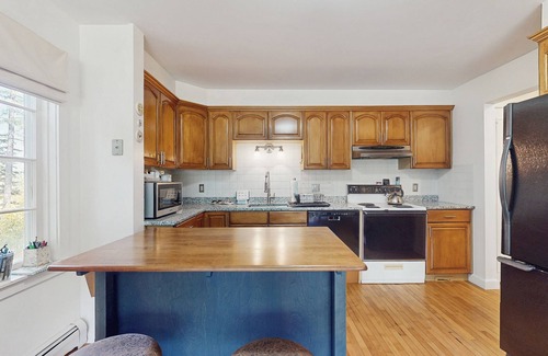 Waitsfield House | Private house w/seasonal mountain & meadow views, pond, balcony, porch, jacuzzi