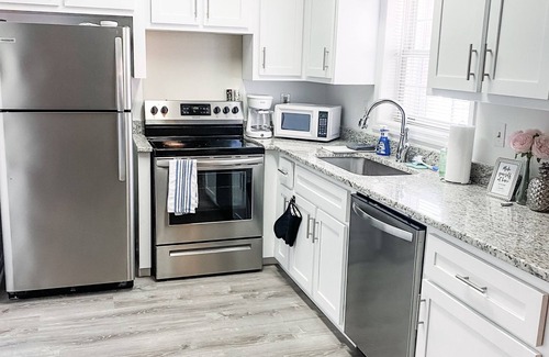 Huntsville House | Private In-law suite in upscale neighborhood